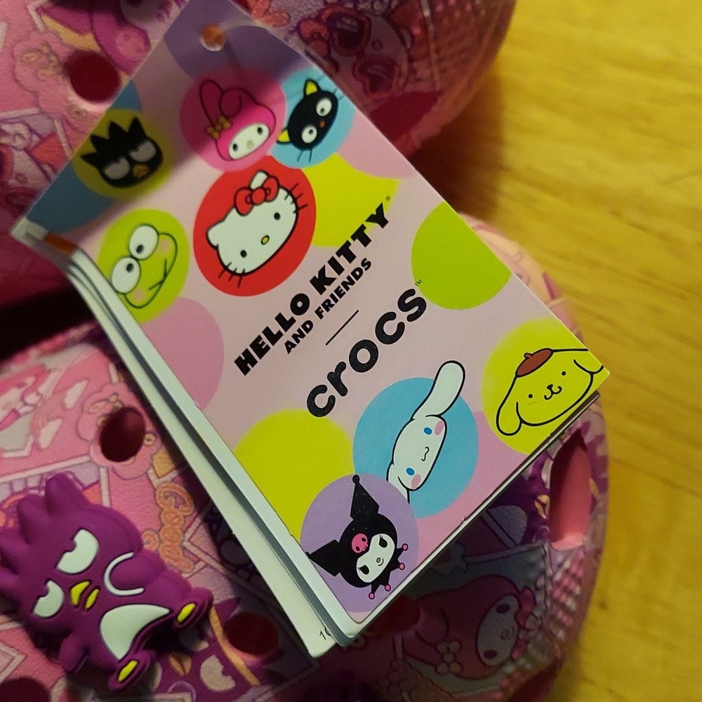 NEW Crocs x Hello Kitty Classic Clogs with Jibbitz W11/M9 - Picture 8 of 9